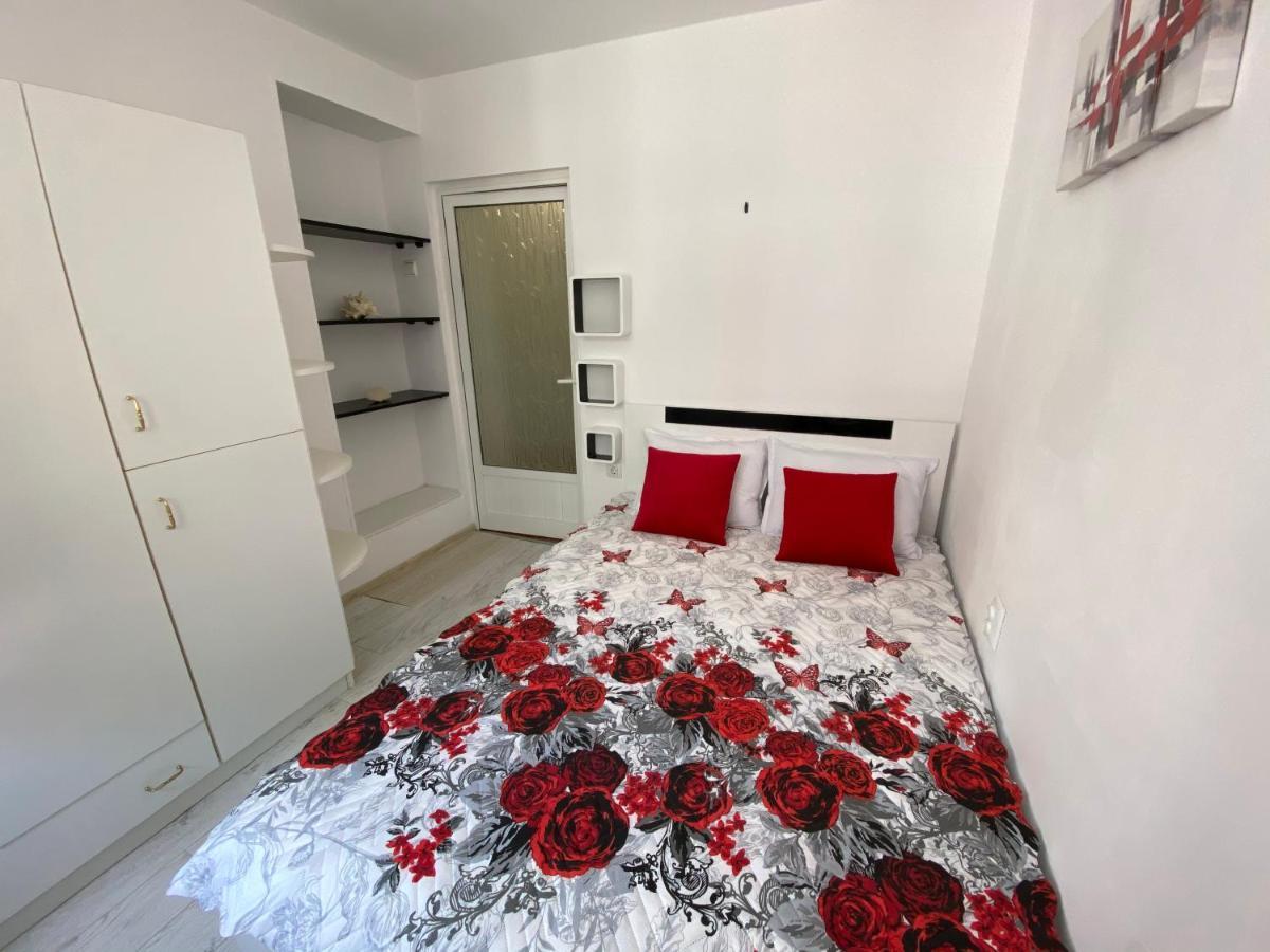Simona apartment Burgas Esterno foto